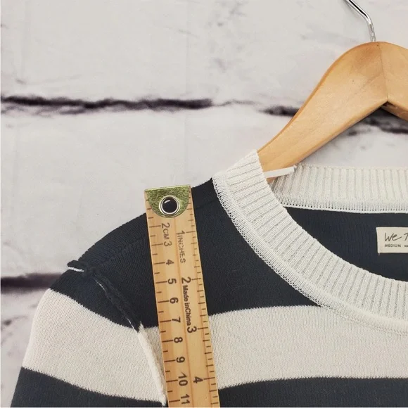 We the free people vintage cuffs rush sweater top size medium - Picture 9 of 10